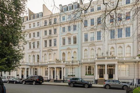 3 bedroom flat for sale, Cornwall Gardens, London SW7