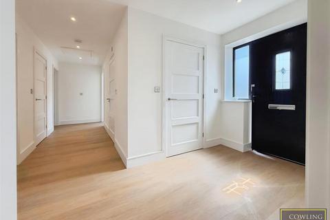 3 bedroom detached house for sale, Coxes Farm Road, Billericay