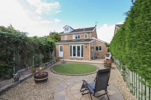 5 bedroom detached house for sale, Willingham Close, Sheffield S20