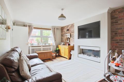 2 bedroom semi-detached house for sale, Villiers Court, Hedon, Hull,  HU12 8DY