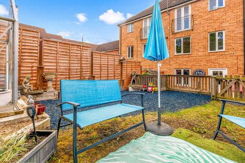 9 Austwick Close, Leicester, LE4 0SJ