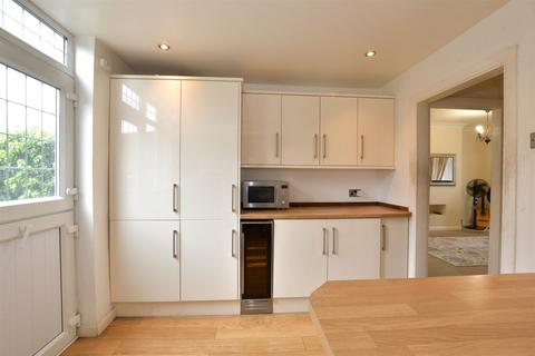 5 bedroom semi-detached house for sale, Edison Avenue, Hornchurch, Essex