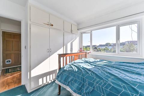 8 Oxtoby Way, London, SW16 5HD