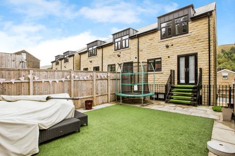 undefined, Cinder Close, Todmorden OL14