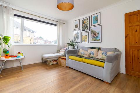 2 bedroom maisonette for sale, Addison Close, Caterham CR3