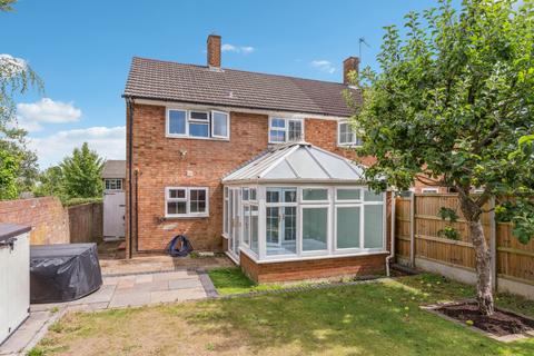 3 bedroom end of terrace house for sale, Knightsfield, Welwyn Garden City, Hertfordshire, AL8 7JE