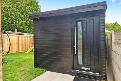 4 bedroom semi-detached house for sale, Ashton Field Drive, Manchester M28