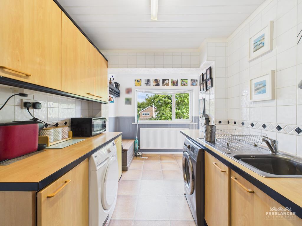 Kitchen 2