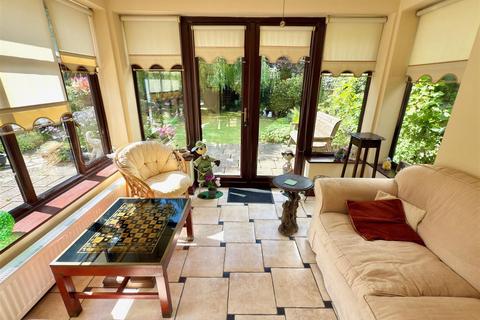 4 bedroom detached house for sale, Wilson Road, East Pakefield, Lowestoft, Suffolk, NR33