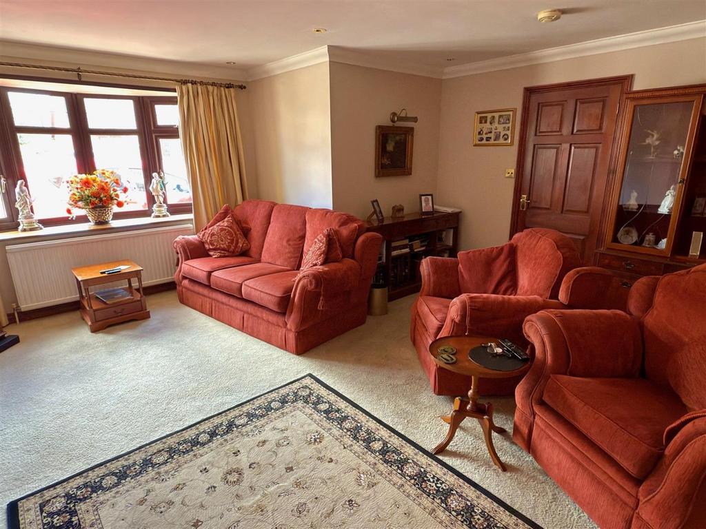 LOUNGE.jpg