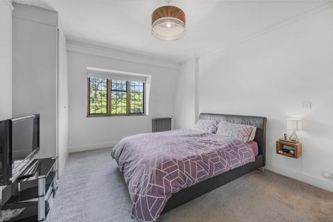 3 bedroom flat for sale, Wildcroft Manor, Wildcroft Road, London