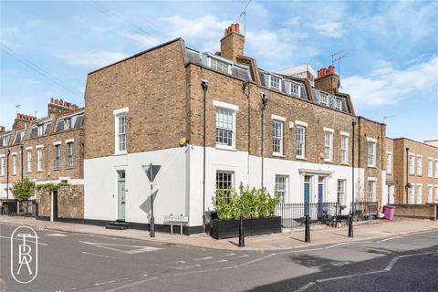 undefined, Salmon Lane, London, E14