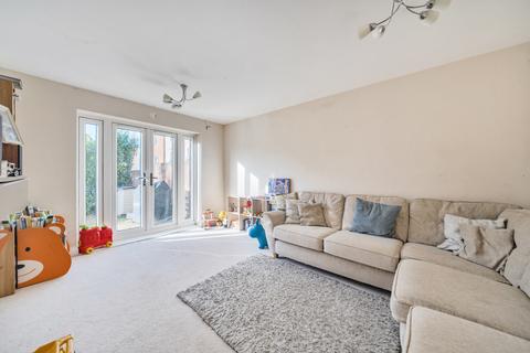 16 Awebridge Way, Gloucester, GL4 4FQ