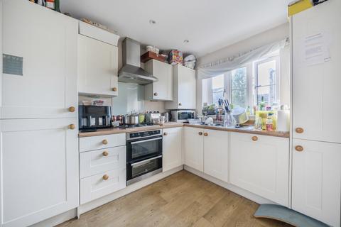 16 Awebridge Way, Gloucester, GL4 4FQ