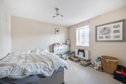 16 Awebridge Way, Gloucester, GL4 4FQ