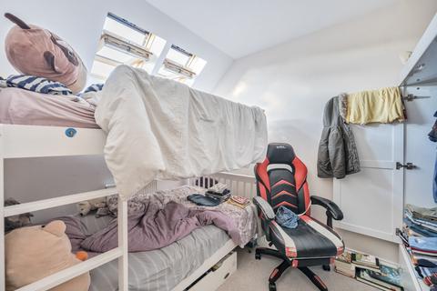 16 Awebridge Way, Gloucester, GL4 4FQ