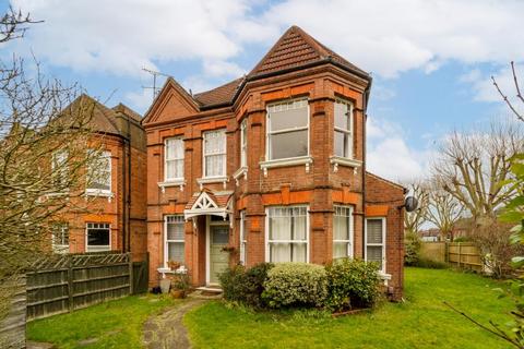 1 bedroom apartment to rent, Queens Walk, W5 1TP