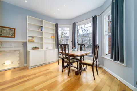 1 bedroom apartment to rent, Queens Walk, W5 1TP