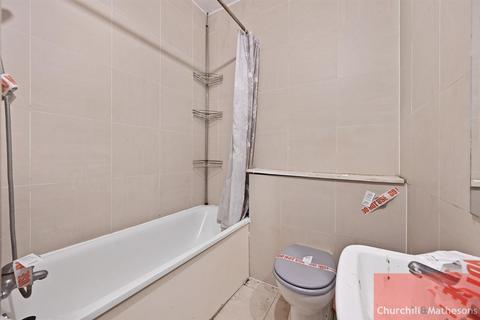 2 bedroom flat for sale, High Street, London