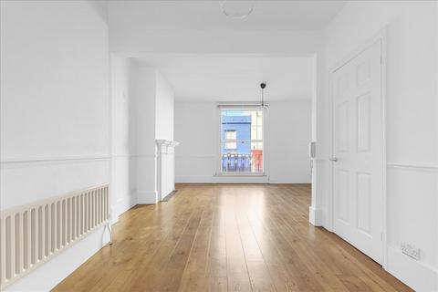 3 bedroom maisonette to rent, Portobello Road, London, W11