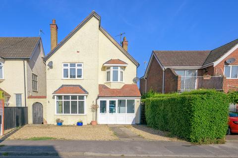 5 bedroom detached house for sale, Sunningdale Drive, Skegness PE25