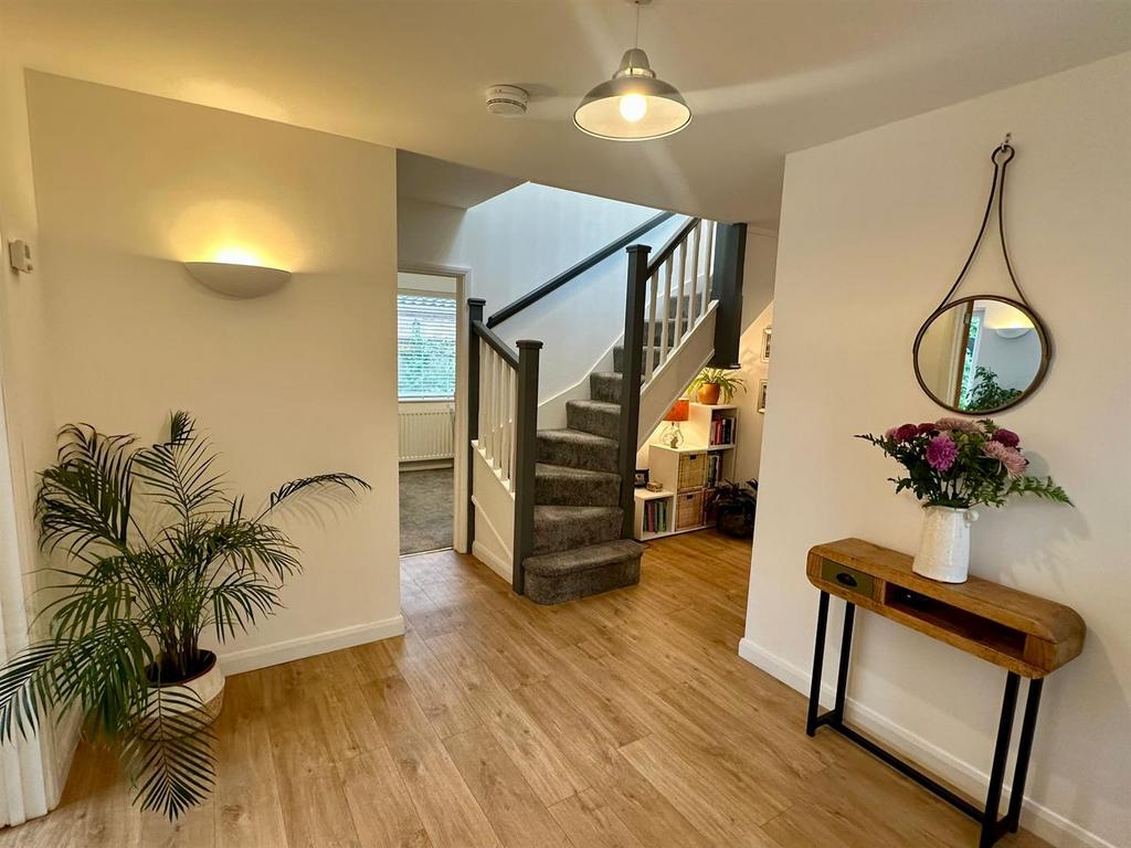 Whats App Image 2025-09-05 at 09.54.11 69785b2f.jpg