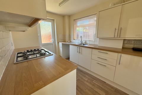15 Ashley Drive, Gonerby Hill Foot, Grantham, NG31 8JL