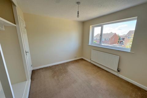 15 Ashley Drive, Gonerby Hill Foot, Grantham, NG31 8JL