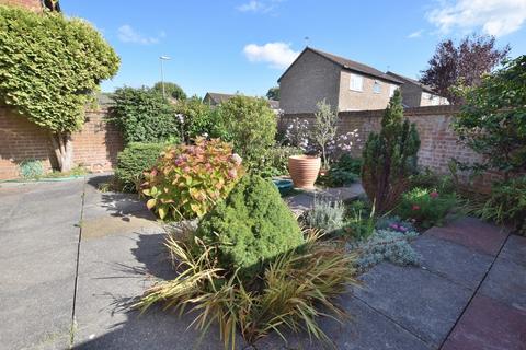 2 bedroom terraced bungalow for sale, Blair Close, New Milton, Hampshire. BH25 5UP