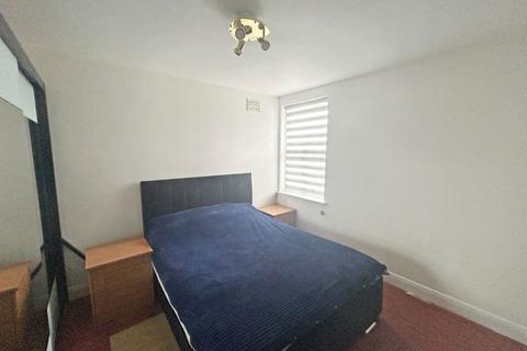 3 bedroom semi-detached house for sale, Talbot Road, Skegness, Lincolnshire, PE25 2DH