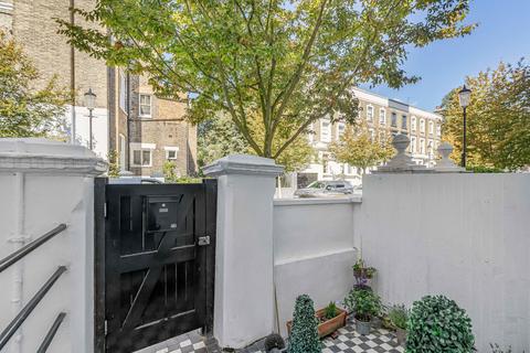 15 Redcliffe Place, London, SW10 9DB
