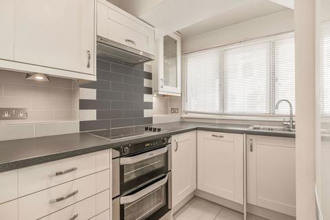 15 Redcliffe Place, London, SW10 9DB