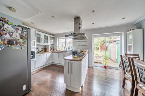 7 Acorn Grove, Ruislip, HA4 6PL