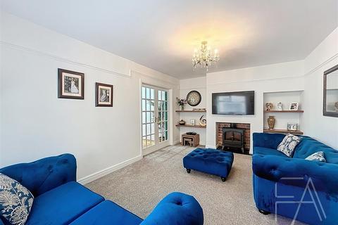 undefined, Longacre, Southport PR9