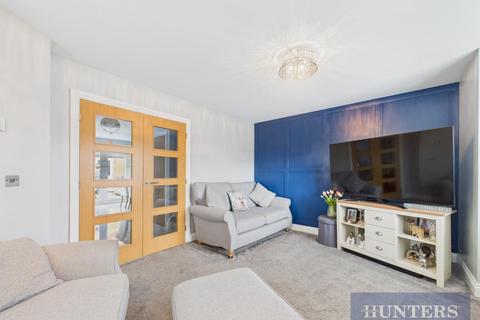 3 bedroom semi-detached house for sale, Ouzel Grove, Eastfield, Scarborough