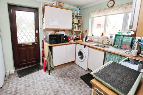 2 bedroom semi-detached bungalow for sale, Lincoln, Lincolnshire, LN6