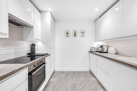 2 bedroom apartment for sale, Bordeston Court,The Ham, Brentford