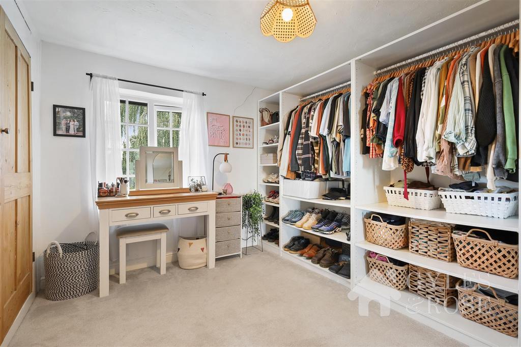 Bedroom (currently used as walk in wardrobe)