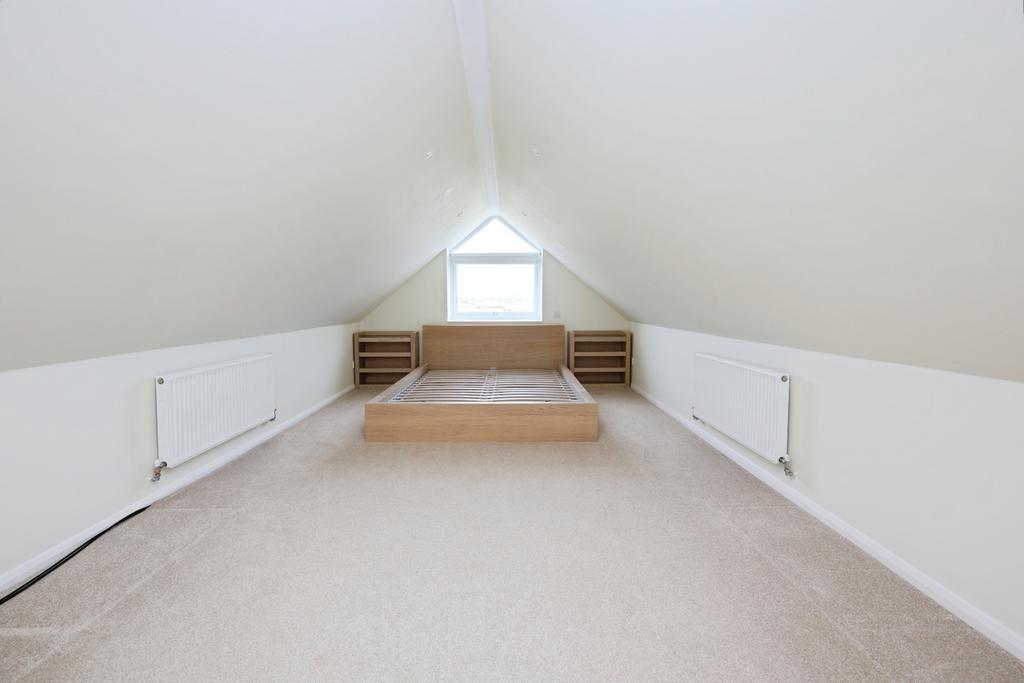 Pbox-bedroom-318949.JPG