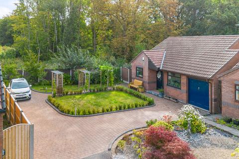 3 bedroom detached bungalow for sale, Hudson Close, Old Hall, WA5
