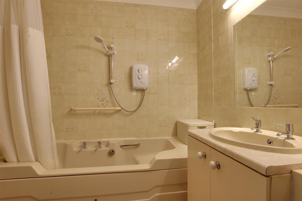 Img 0082-img 0084.jpg