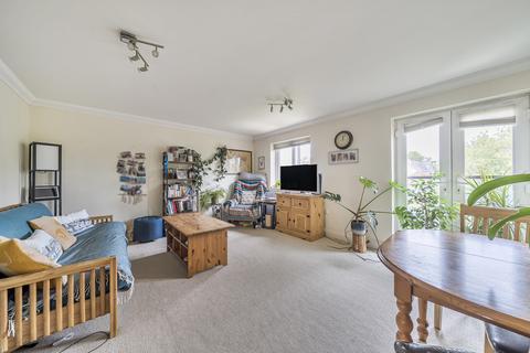 undefined, The Green, Shepperton, TW17