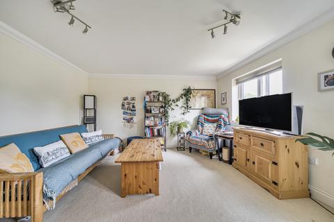 undefined, The Green, Shepperton, TW17