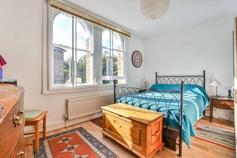 North Villas, Camden, London, NW1