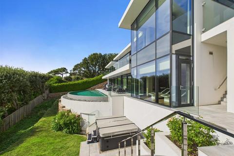 4 bedroom detached house for sale, An Exceptional Coastal Residence