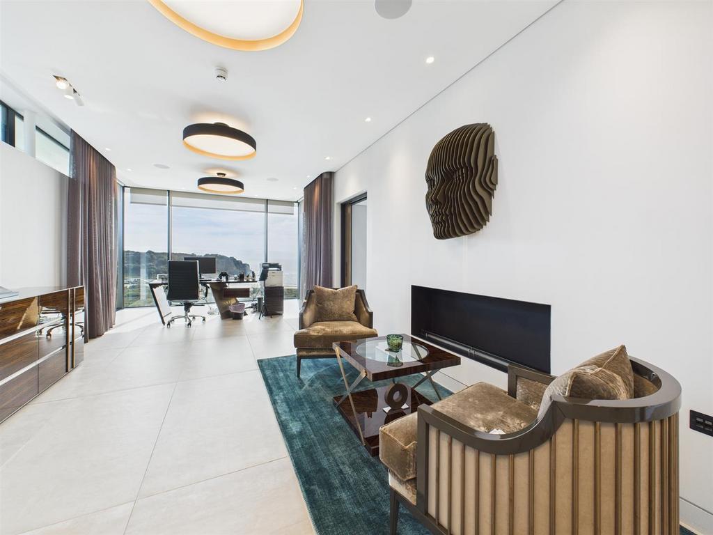 CAM04099 G0-PR0163-STILL017.jpg