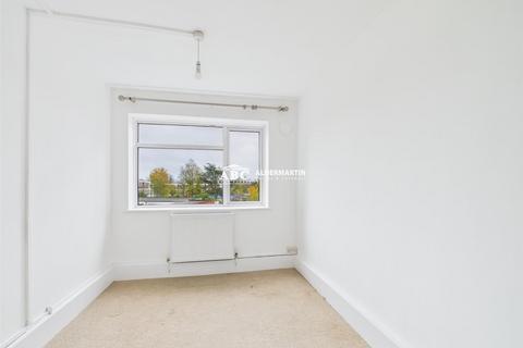 2 bedroom flat for sale, Whitchurch Lane, Edgware