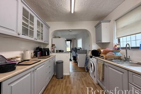 71 Laburnum Walk, Elm Park, Hornchurch, RM12 5RJ
