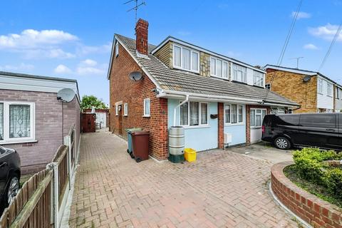 3 bedroom chalet for sale, Edith Road, Canvey Island SS8