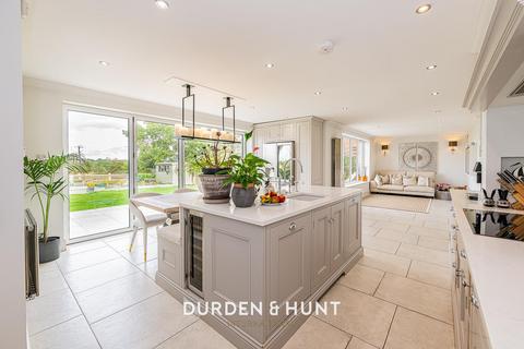 4 bedroom semi-detached house for sale, Church Road, Stanford Rivers, CM5